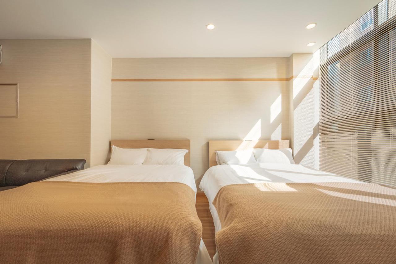 谷町君・星hotel・道頓福居 Osaka Bagian luar foto